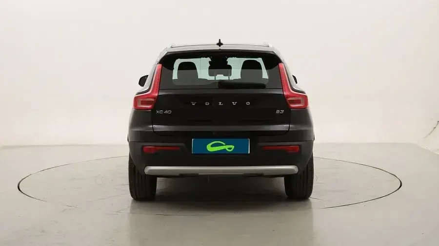 Usado Volvo XC40 Core 163 CV (119 kW) 2023 SUV