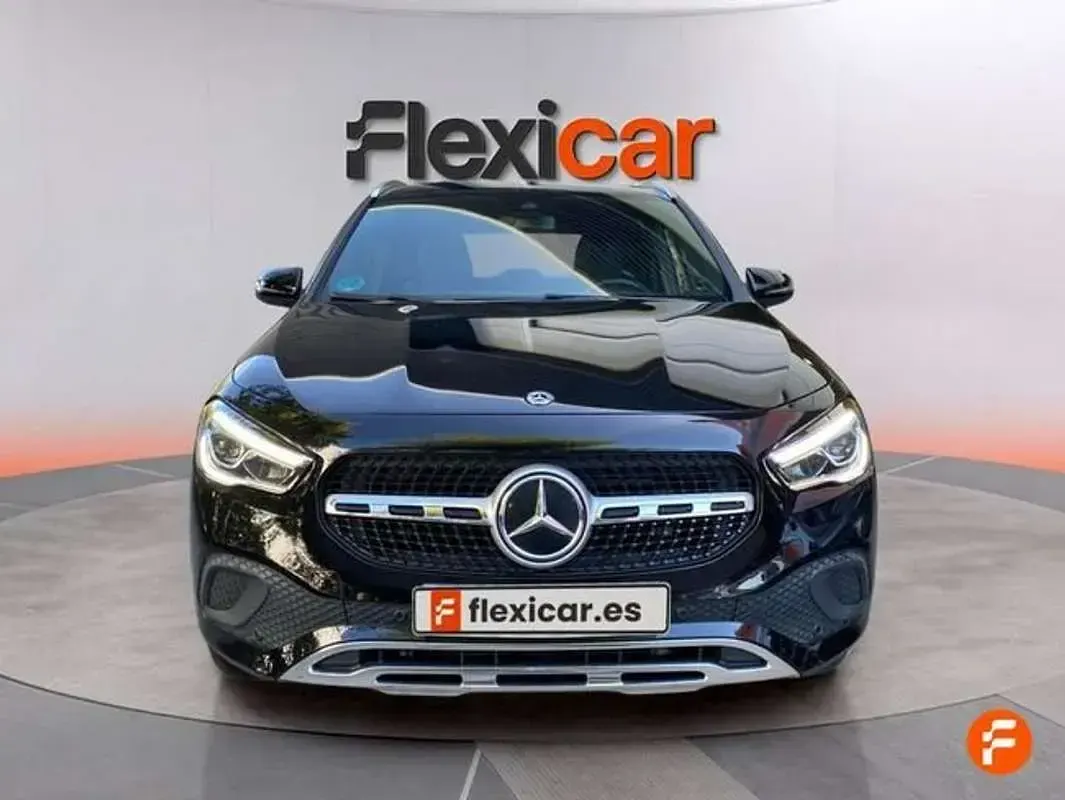 Usado Mercedes GLA200 150 CV (110 kW) 2023 Negro SUV
