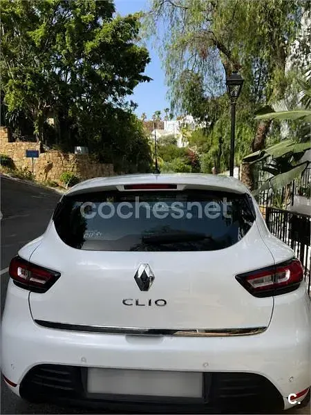 Usado Renault Clio IV Zen 90 CV (66 kW) 2018 Blanco Berlina