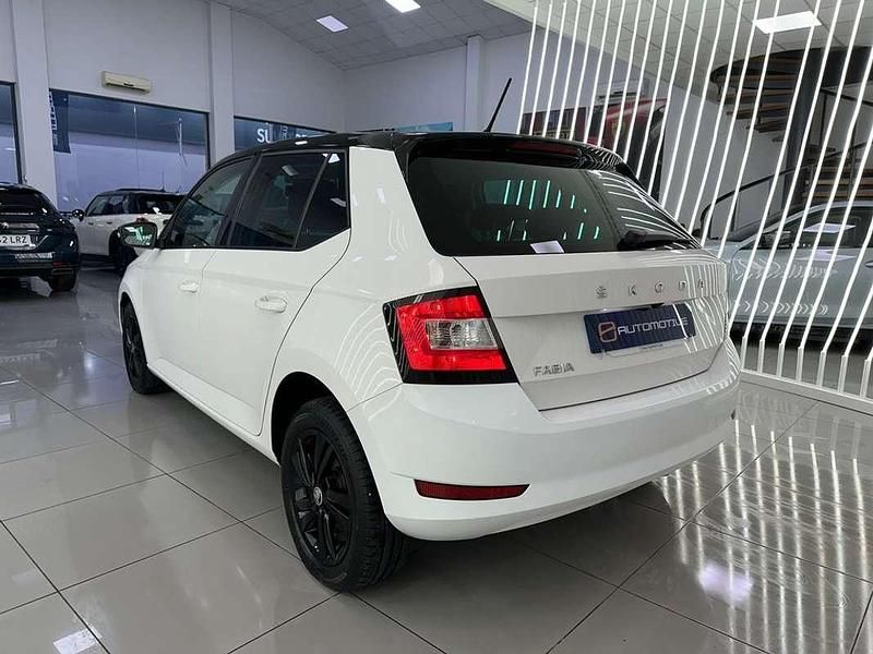 Usado Skoda Fabia Ambition 110 CV (80 kW) 2022 Blanco Utilitario