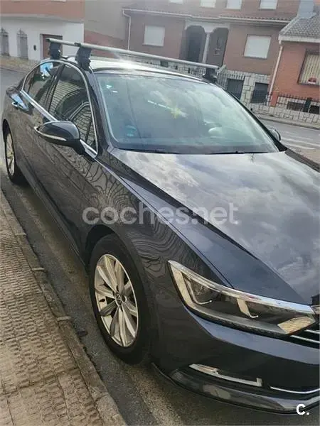 Usado VW Passat Advance 150 CV (110 kW) 2017 Negro Berlina