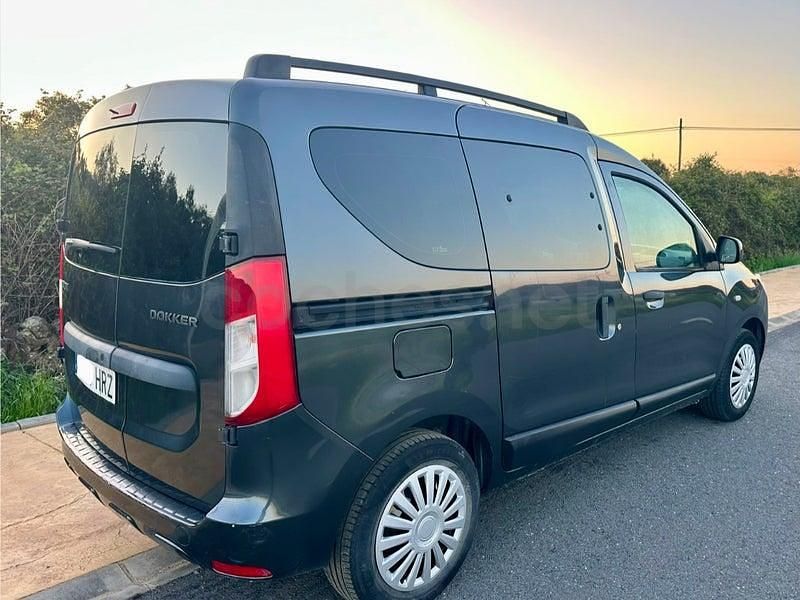Usado Dacia Dokker Ambiance 90 CV (66 kW) 2013 Negro Monovolumen