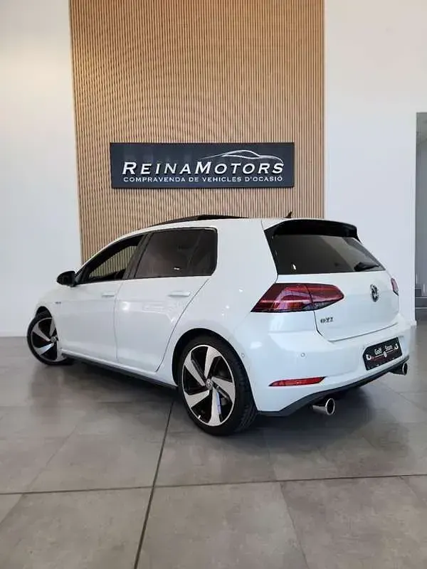 Usado VW Golf VII GTI 230 CV (169 kW) 2017 Blanco Utilitario