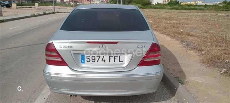 Gris / plata Usado 2006 Mercedes C220 Elegance Berlina | 3600 € (Buen precio) - Imagen 1/4