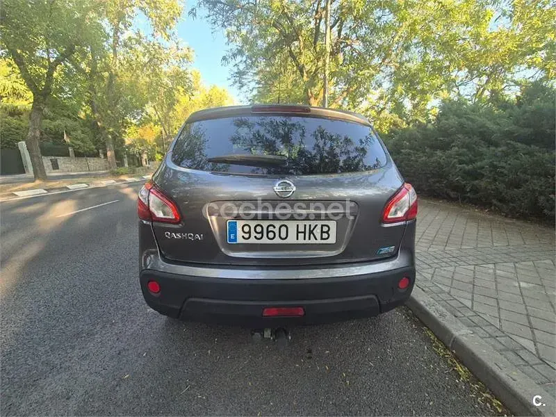 Usado Nissan Qashqai 360º 130 CV (95 kW) 2012 Gris / plata SUV