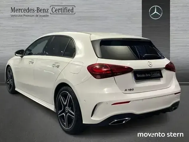 Usado Mercedes A180 Advanced 136 CV (100 kW) 2025 Blanco polar Utilitario