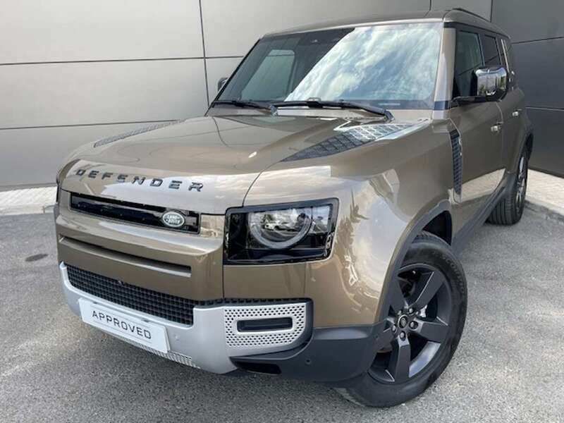Beige Usado 2024 Land Rover Defender SE SUV | 82.900 € (Caro) - Imagen 1/4