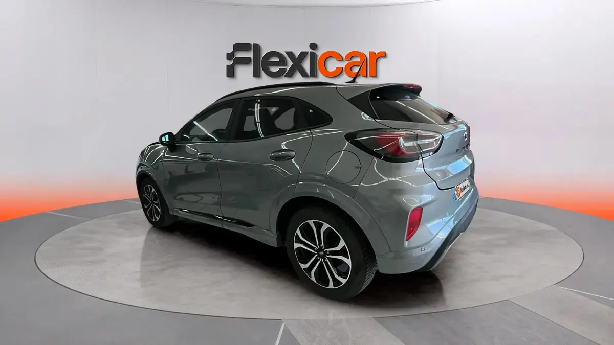 Usado Ford Puma ST-Line 125 CV (91 kW) 2023 Gris SUV
