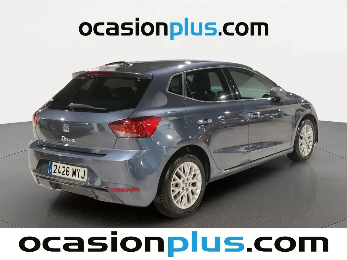 Usado Seat Ibiza XCELLENCE 116 CV (85 kW) 2025 Gris Utilitario
