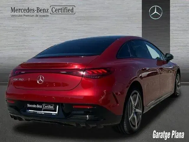 Usado Mercedes EQE350 214 kW (292 CV) 2023 Rojo jacinto