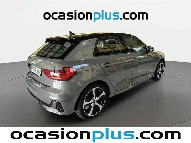 Usado Audi A1 Sportback S-Line 110 CV (80 kW) 2024 Gris / plata Utilitario