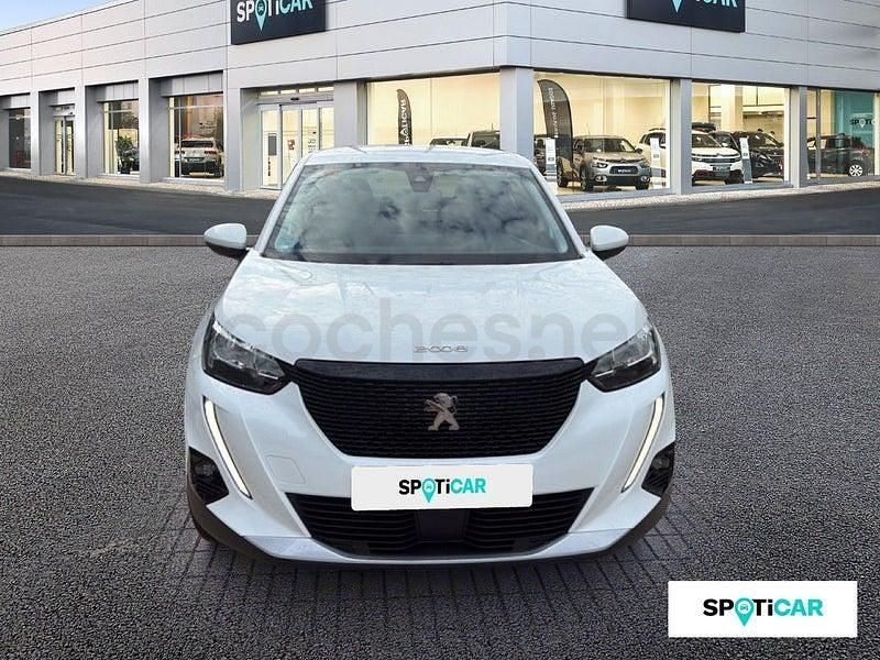 Usado Peugeot 2008 Active 110 CV (80 kW) 2021 Blanco SUV