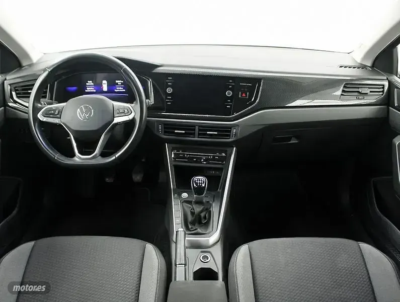 Usado VW Taigo Life 110 CV (80 kW) 2023 Negro SUV