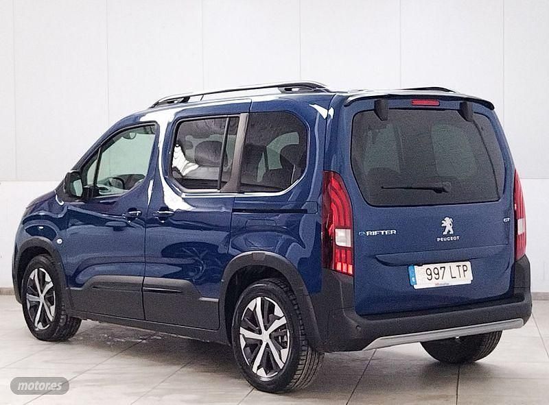 Usado Peugeot Rifter GT 100 kW (136 CV) 2021 Azul Monovolumen