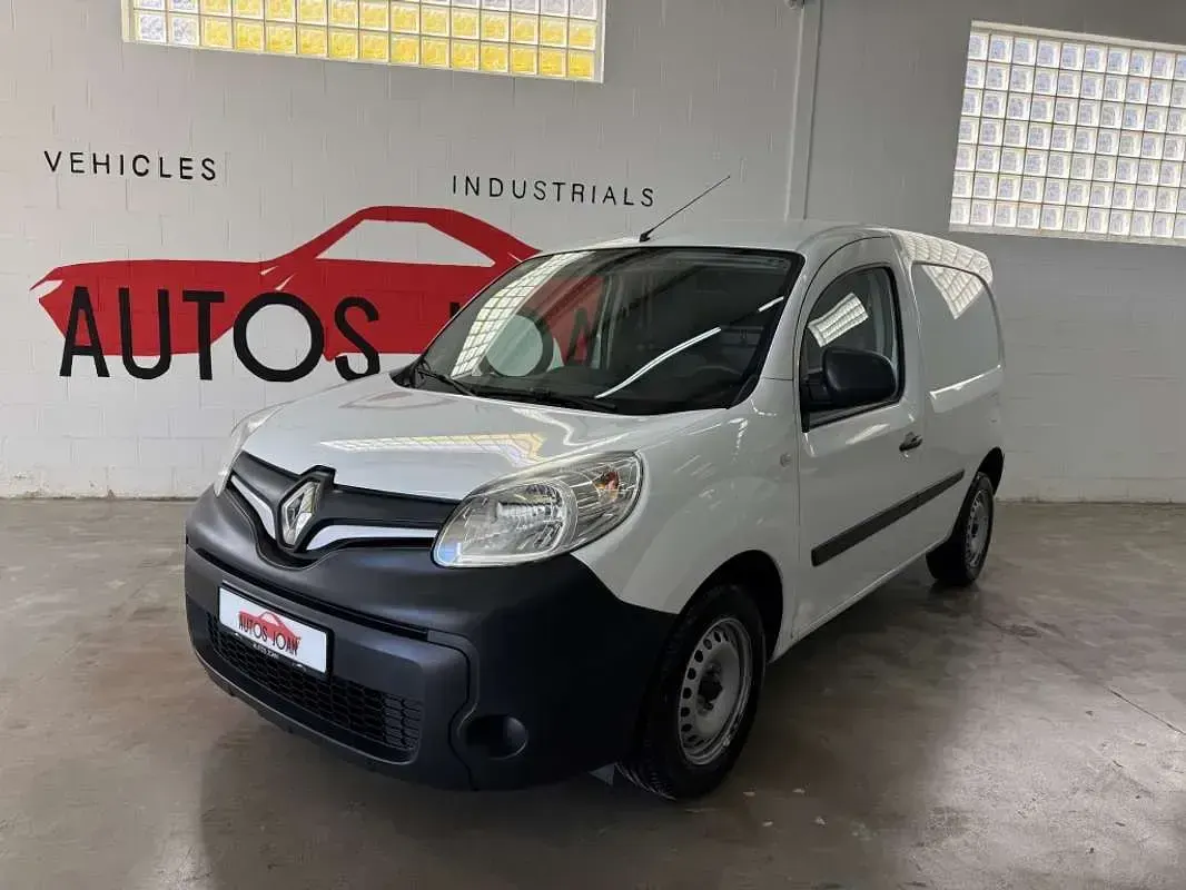 Usado Renault Kangoo 90 CV (66 kW) 2019 Blanco Monovolumen
