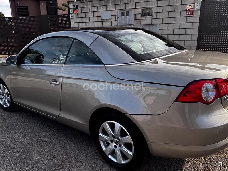 Usado VW Eos 150 CV (110 kW) 2007 Beige Descapotable