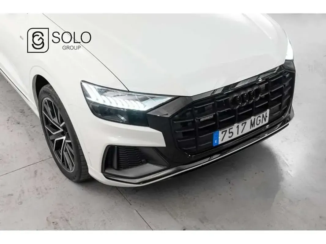 Usado Audi Q8 Ambiente 231 CV (169 kW) 2023 Blanco SUV