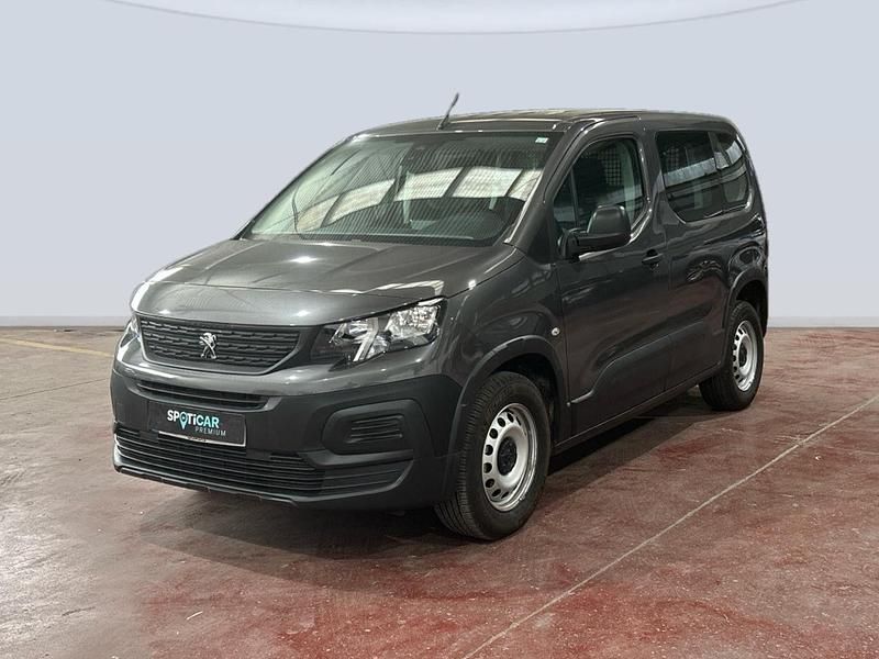 Usado Peugeot Rifter Business-Line 101 CV (74 kW) 2024 Gris Monovolumen