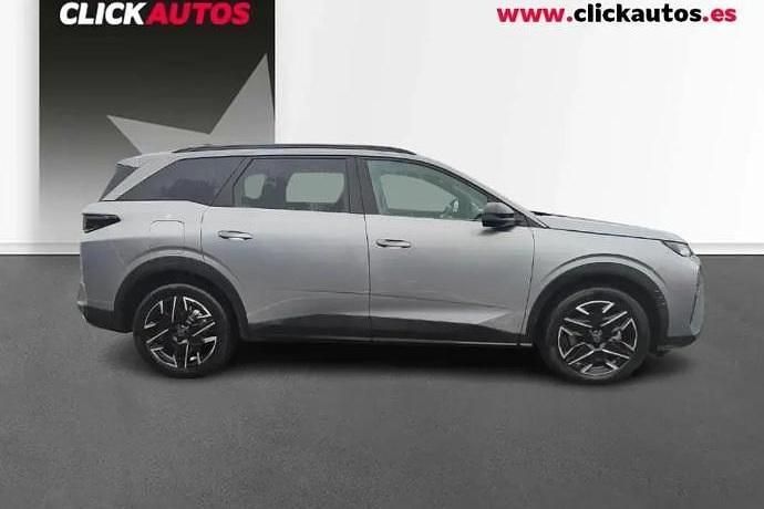 Używany Peugeot 5008 Allure 145 KM (106 kW) 2025 Niebieski SUV