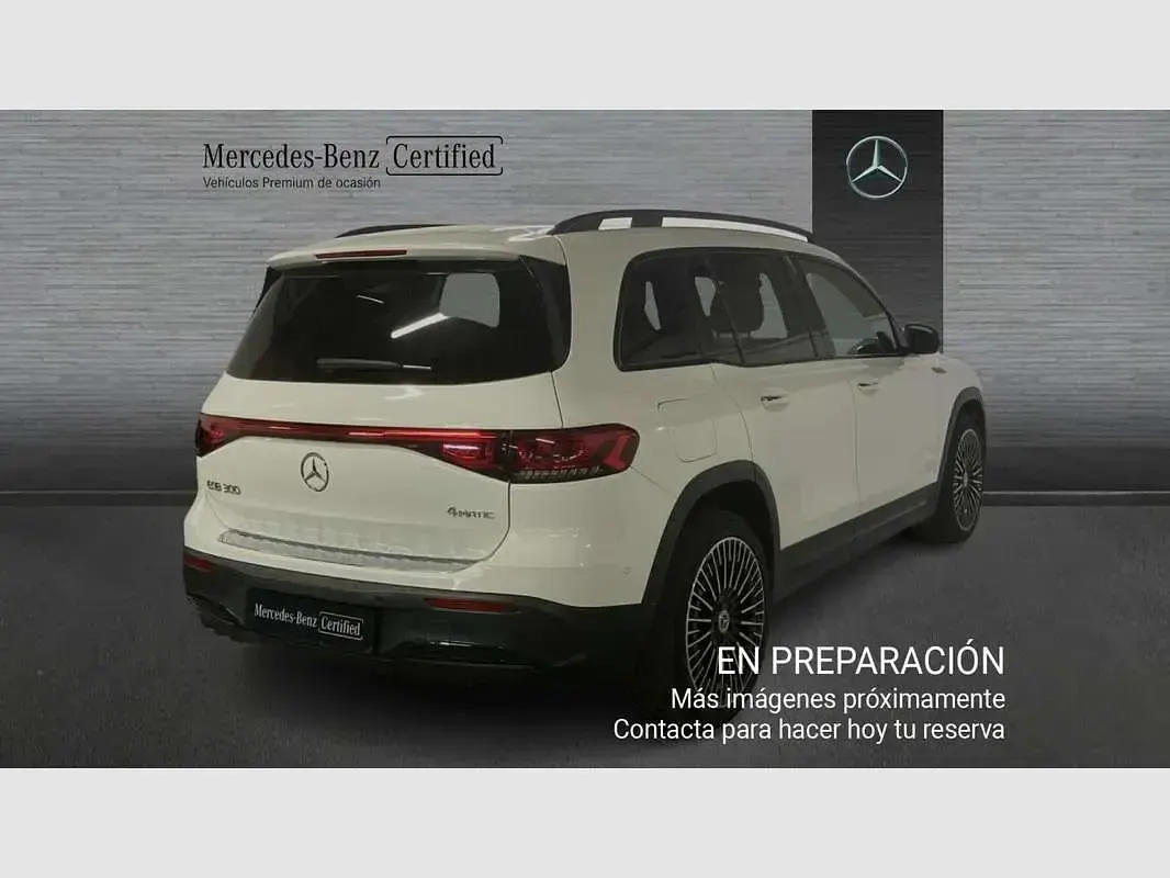 Usado Mercedes EQB300 167 kW (228 CV) 2022 SUV