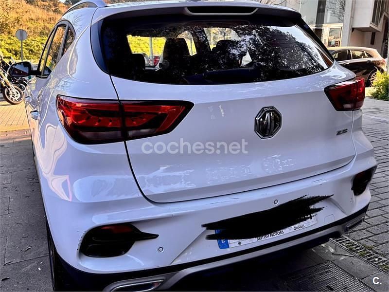 Usado MG ZS Luxury 111 CV (81 kW) 2023 Blanco SUV