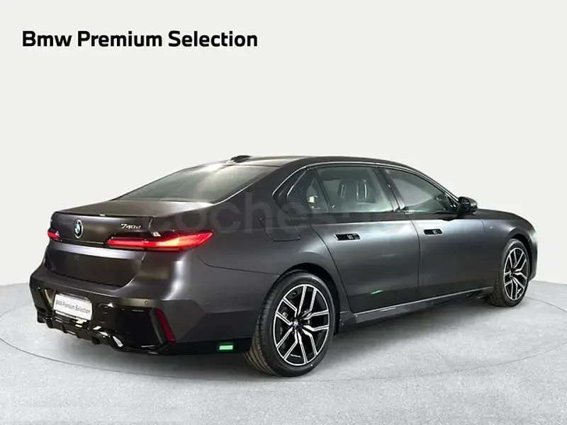 Usado BMW 740 299 CV (219 kW) 2024 Gris / plata Berlina