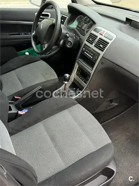 Käytetty Peugeot 307 90 HP (66 kW) 2005 Harmaa Farmari