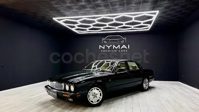 Usado Jaguar XJ6 216 CV (158 kW) 1996 Verde Berlina