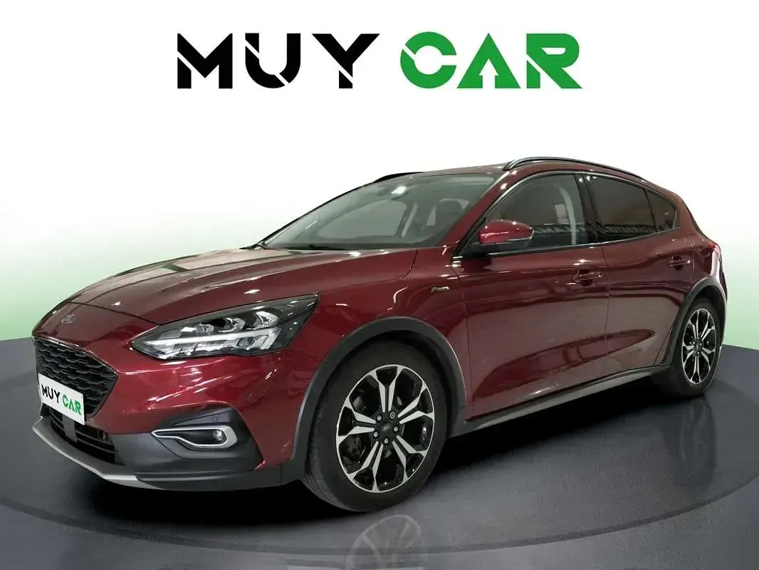 Usado Ford Focus Active 125 CV (91 kW) 2020 Rojo Familiar
