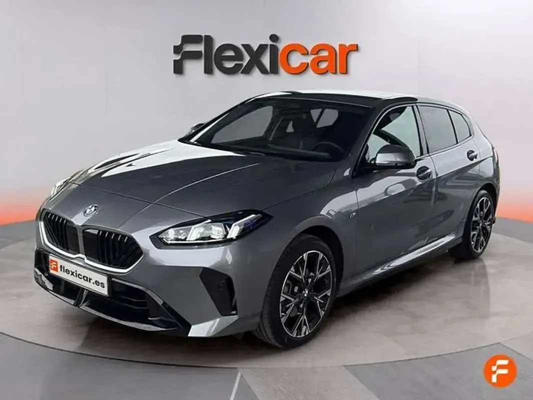 Usado BMW 118 150 CV (110 kW) 2025 Gris Utilitario