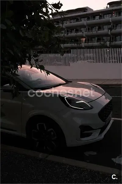 Usado Ford Puma ST-Line X 125 CV (91 kW) 2020 Beige SUV
