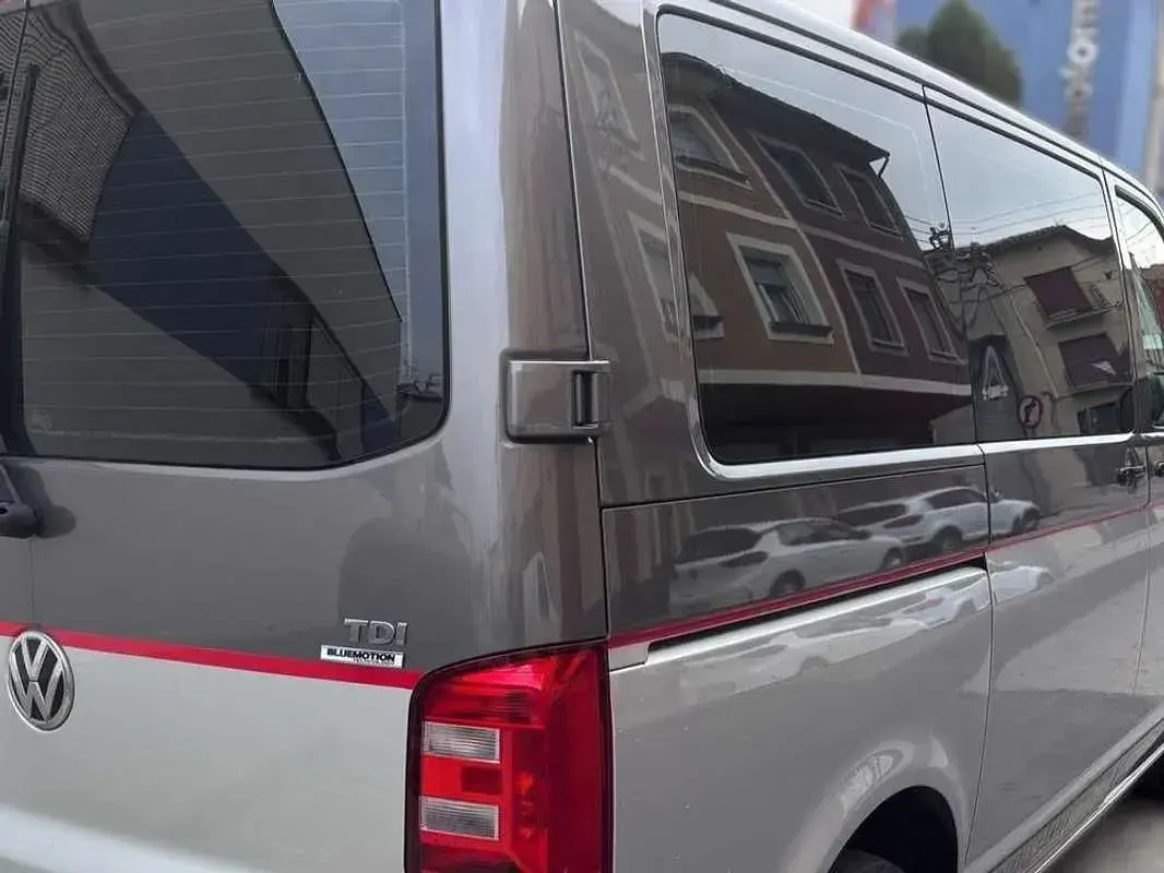 Usado VW T6 150 CV (110 kW) 2016 Gris Van