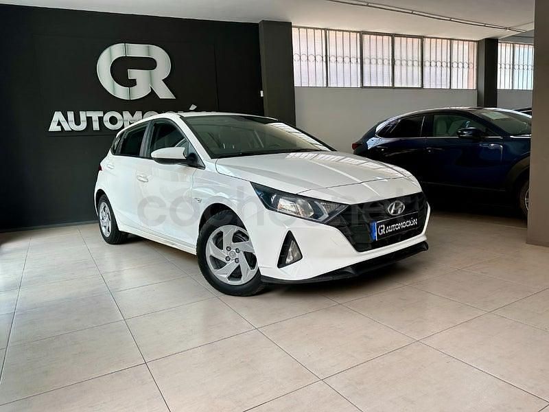 Usado Hyundai i20 84 CV (61 kW) 2021 Blanco Utilitario