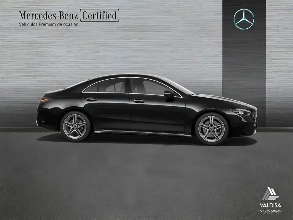Usado Mercedes CLA200 AMG line 163 CV (119 kW) 2025 Negro cosmos Berlina