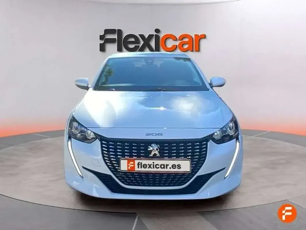 Usado Peugeot 208 Style 101 CV (74 kW) 2021 Blanco Utilitario
