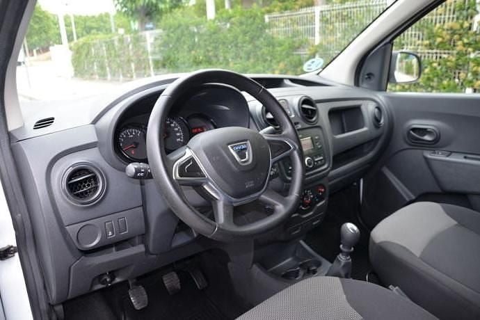 Usado Dacia Dokker Essentiel 109 CV (80 kW) 2020 Monovolumen