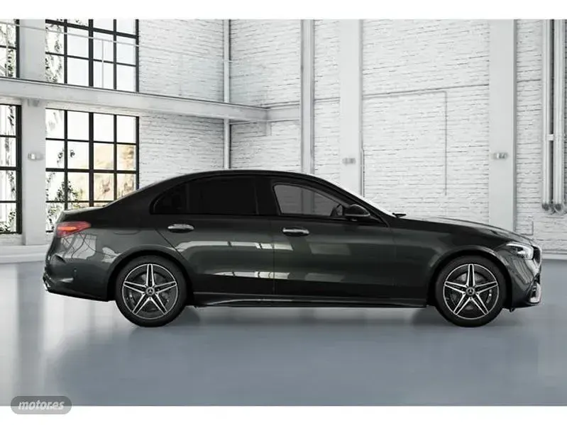 Usado Mercedes C300 312 CV (229 kW) 2024 Gris Berlina