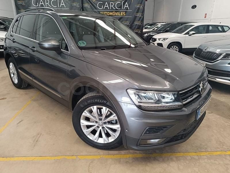 Gris / plata Usado 2019 VW Tiguan Advance SUV | 19.990 € (Buen precio) - Imagen 1/4