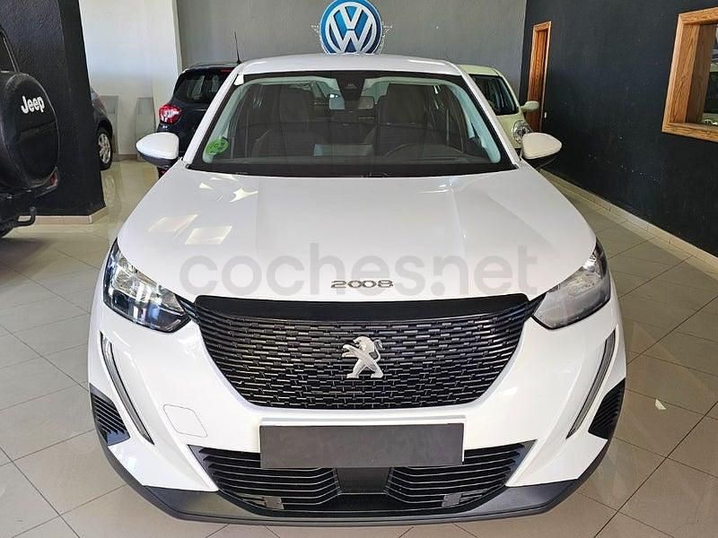 Usado Peugeot 2008 Active 110 CV (80 kW) 2022 Blanco SUV
