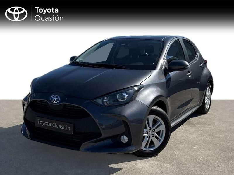 Gris Usado 2024 Toyota Yaris Edition Utilitario | 17.990 € (Precio justo) - Imagen 1/4
