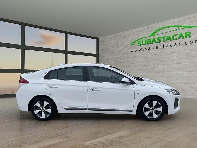 Usado Hyundai Ioniq Style 141 CV (103 kW) 2018 Blanco Utilitario