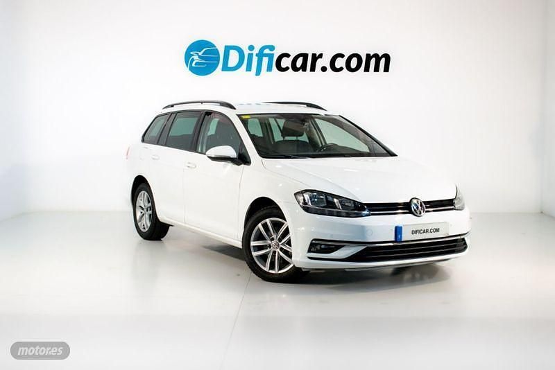 Usado VW Golf VII 150 CV (110 kW) 2017 Blanco Familiar
