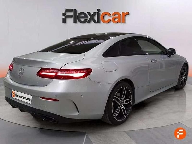 Usado Mercedes E220 194 CV (142 kW) 2018 Gris Coupe