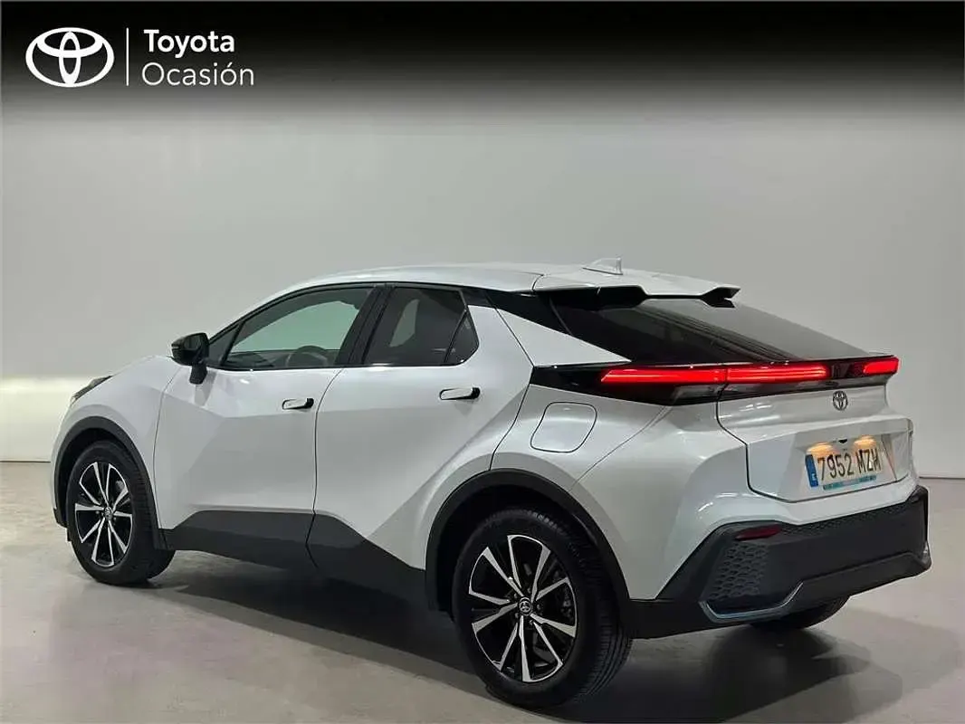 Usado Toyota C-HR Advance 140 CV (102 kW) 2025 SUV