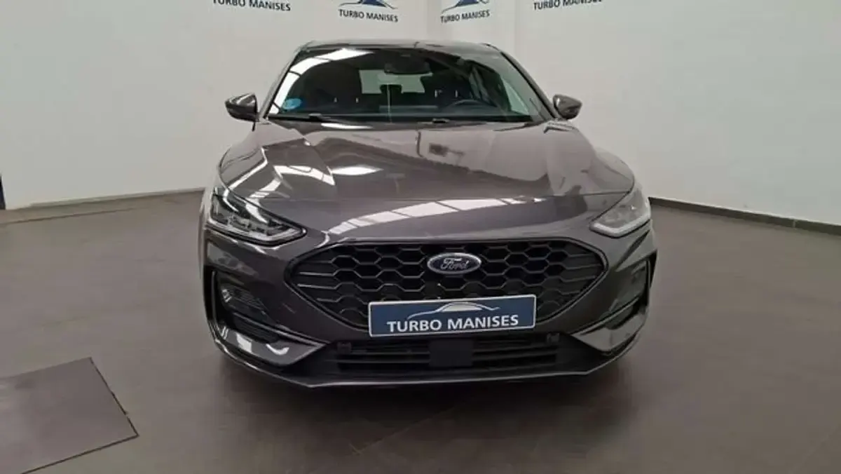 Usado Ford Focus ST-Line 155 CV (114 kW) 2026 Gris Berlina