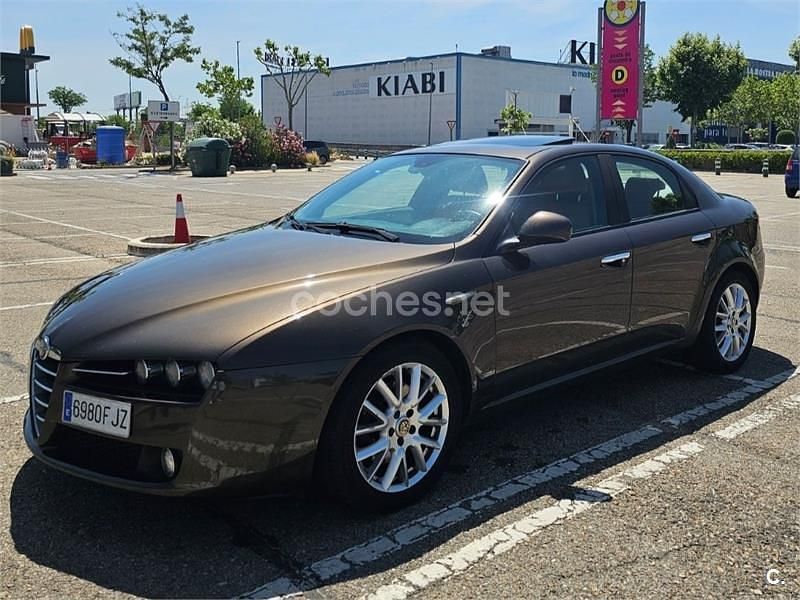 Marrón Usado 2007 Alfa Romeo 159 Distinctive Berlina | 4950 € (Precio justo) - Imagen 1/4