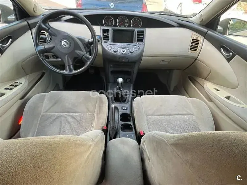 Usado Nissan Primera Acenta 120 CV (88 kW) 2004 Beige Berlina
