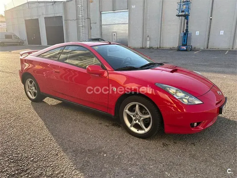 Usado Toyota Celica 143 CV (105 kW) 2004 Rojo Coupe