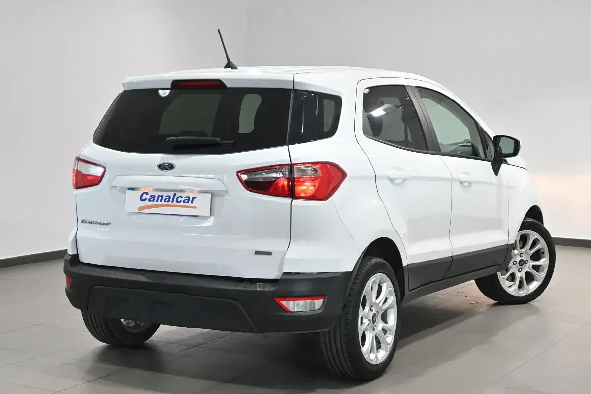Usado Ford Ecosport Trend 125 CV (91 kW) 2019 Blanco SUV