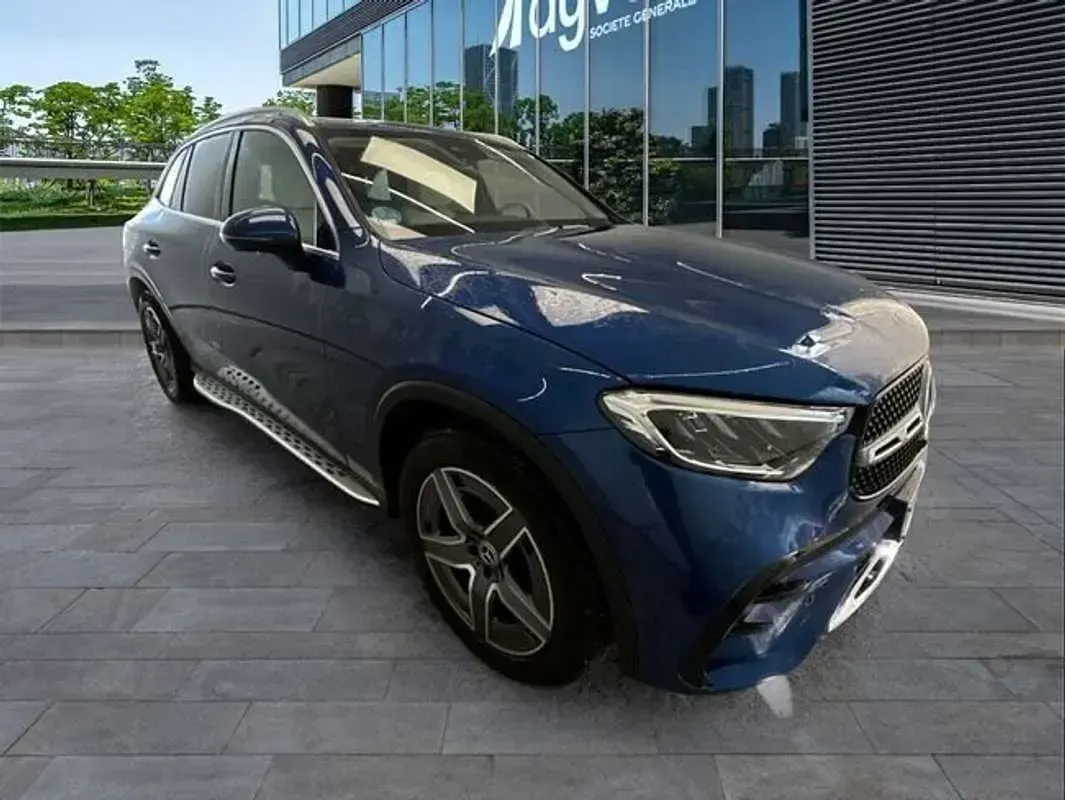 Usado Mercedes GLC250 204 CV (150 kW) 2023 Azul SUV